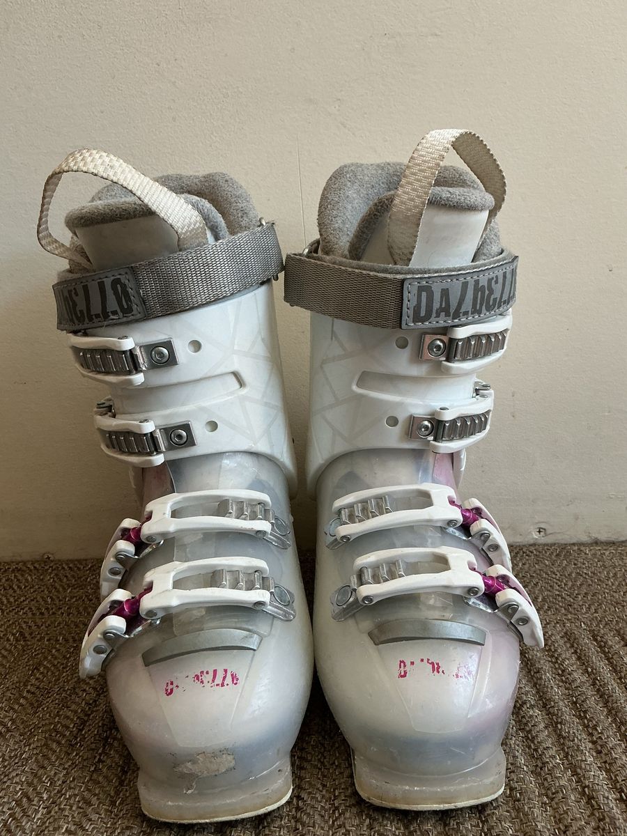 Dalbello Gaia 4 Girls Ski Boots Size 21.5 MP 259mm White Pink