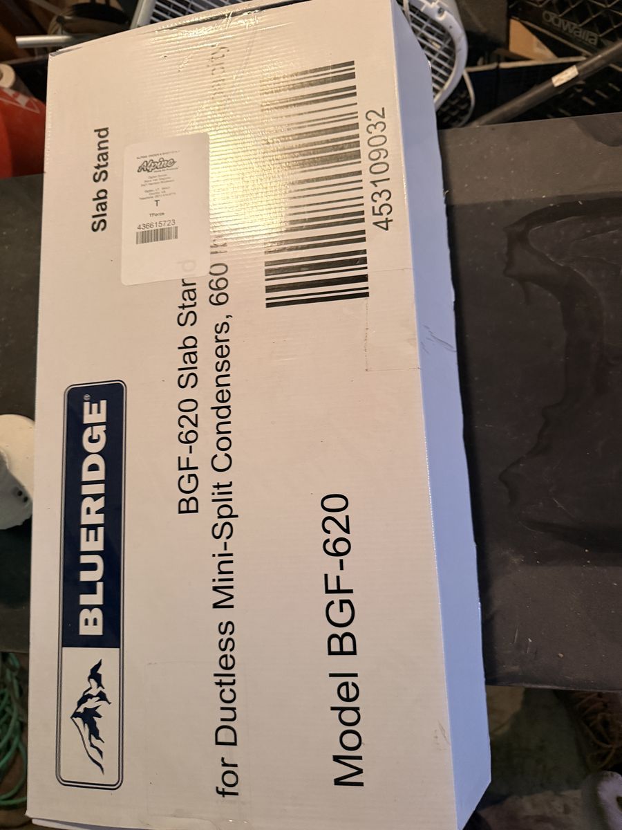 AC pad stand