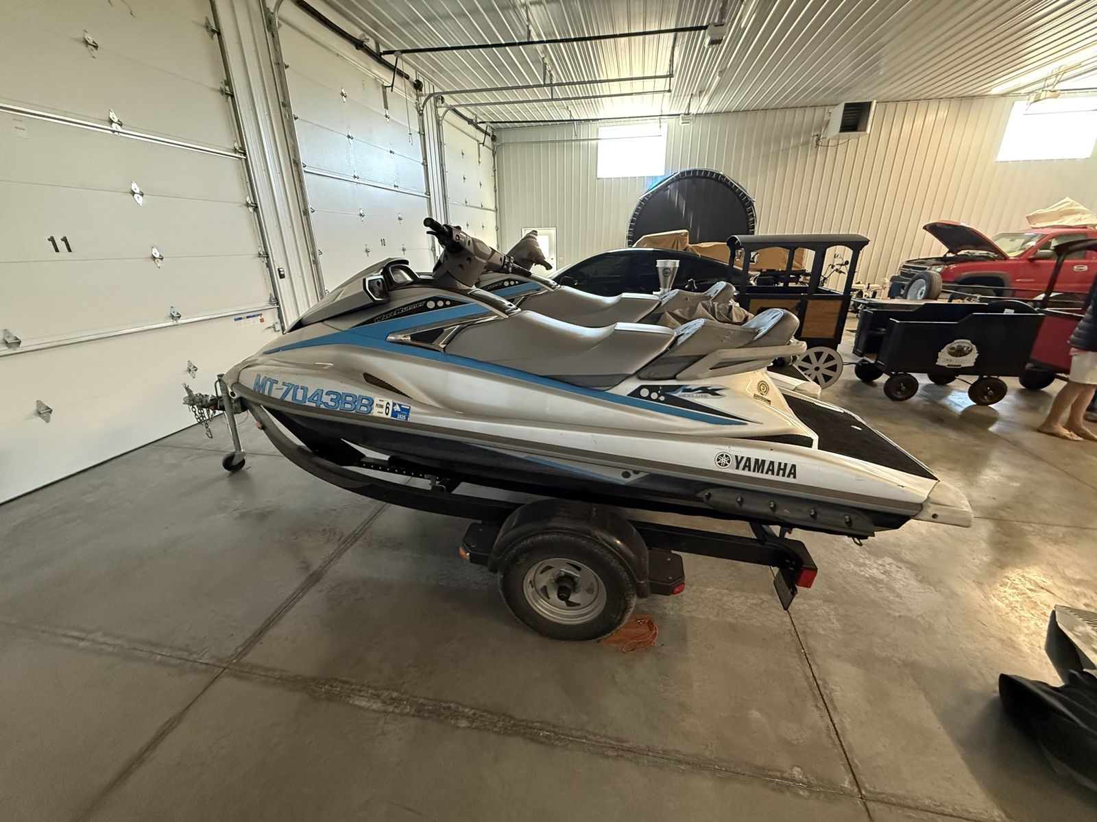 2x 2015 Yamaha VX Deluxe Waverunners w/ Trailer