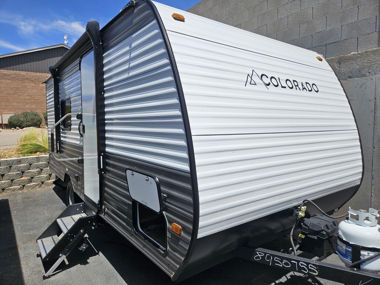2024 Colorado 17RBC Single Axle Travel Trailer Excellent Condition!