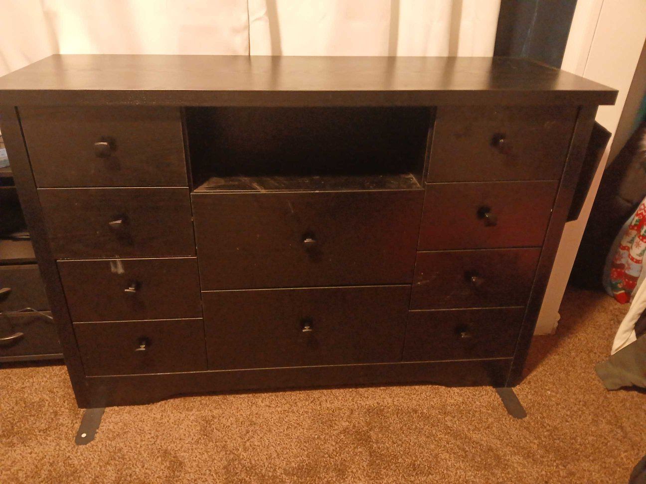 Main image 3