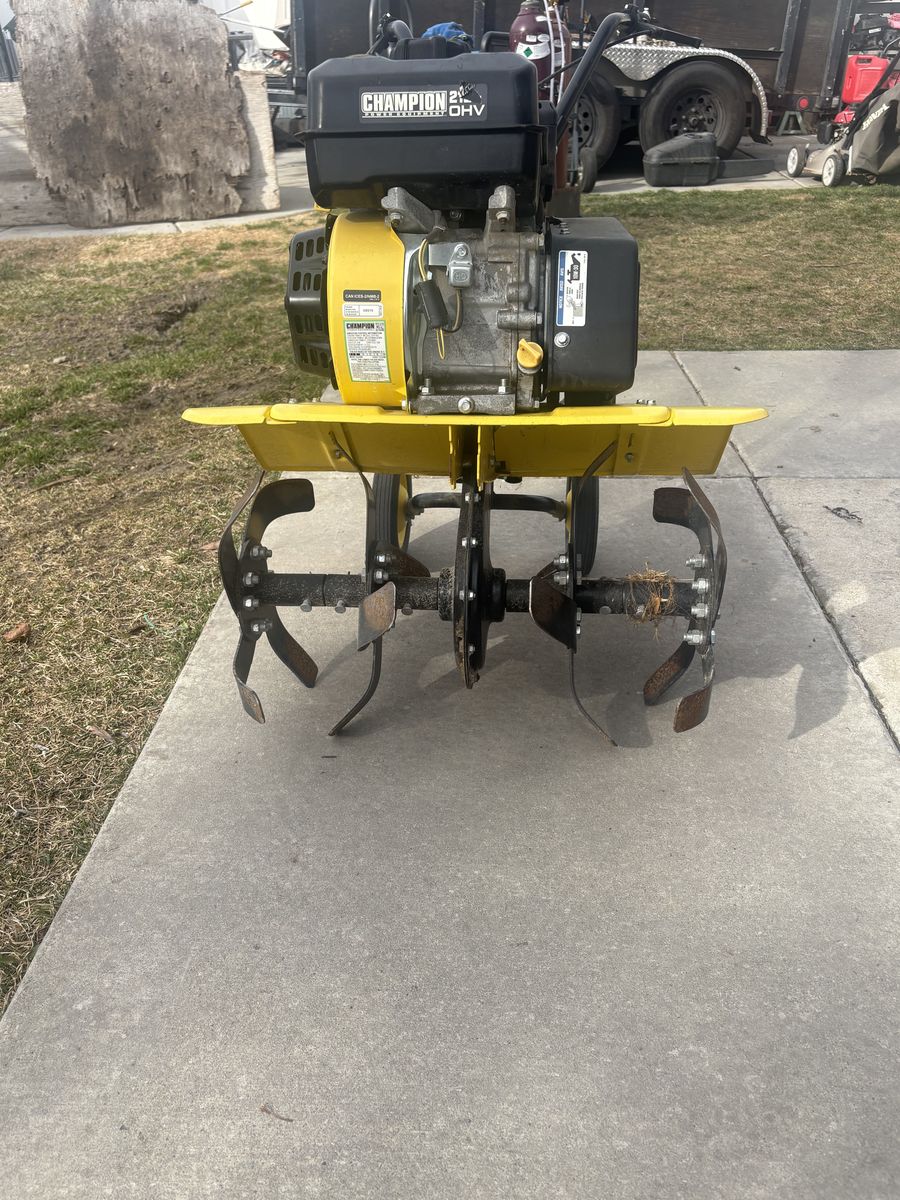 212cc champion tiller