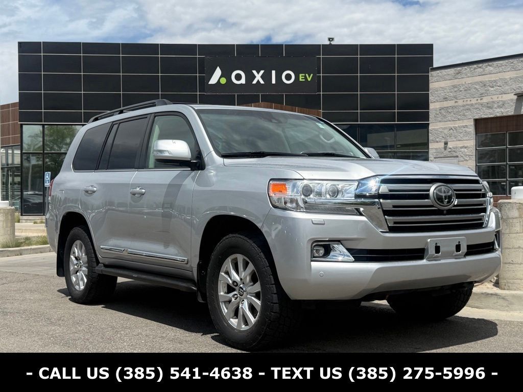2016 Toyota Land Cruiser Base