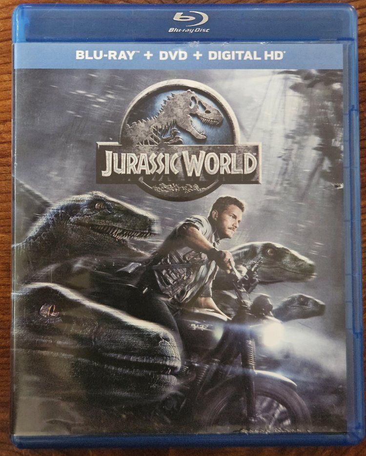 Jurassic World (2015) Blu-ray + DVD