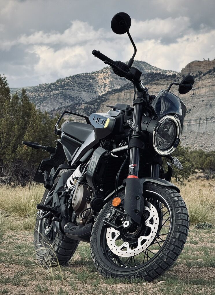 Svartpilen 401 2024 / KTM 390