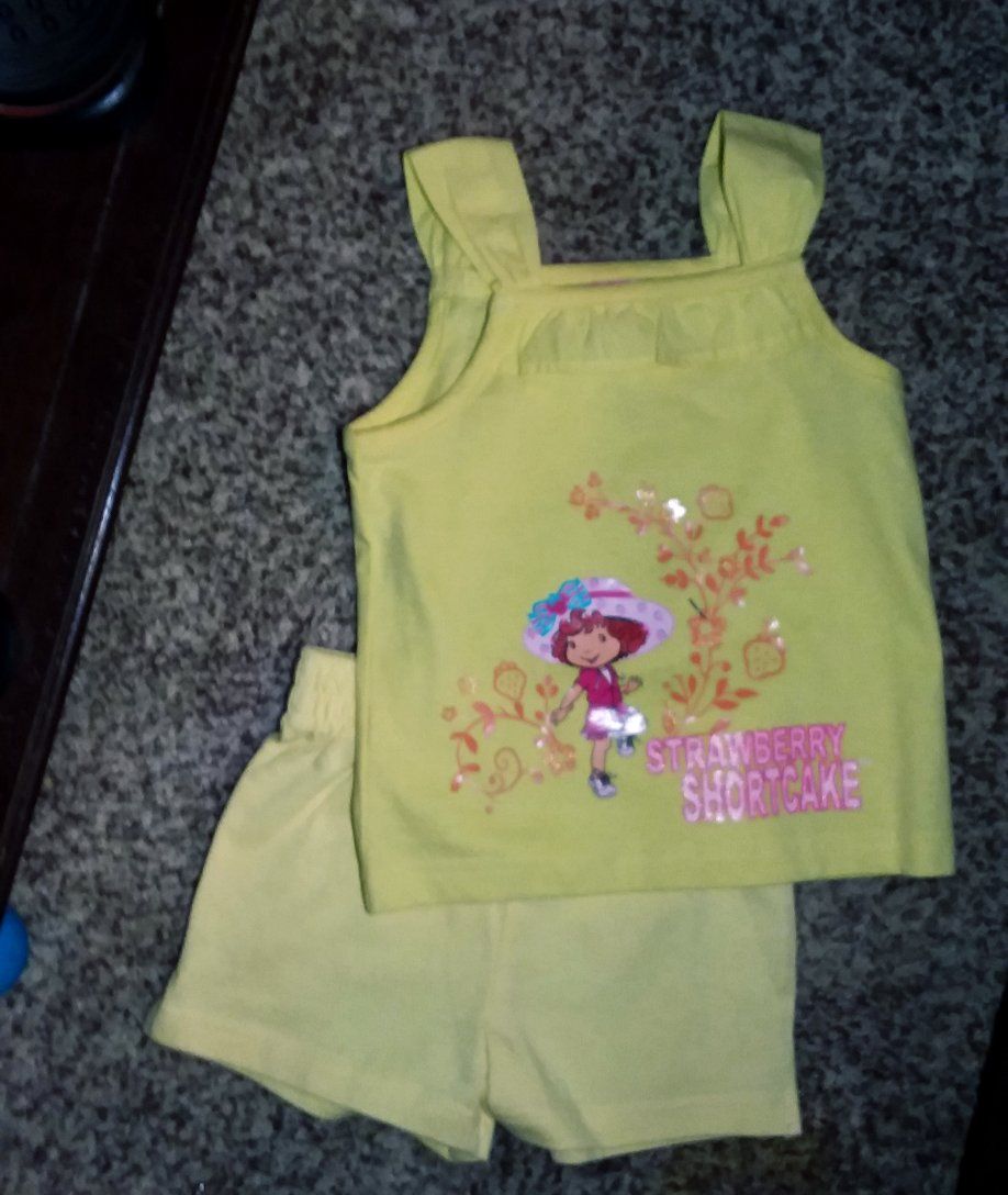 3T STRAWBERRY SHORTCAKE SHORTS SET