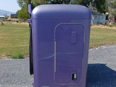 Peterbilt 48" flat top sleeper