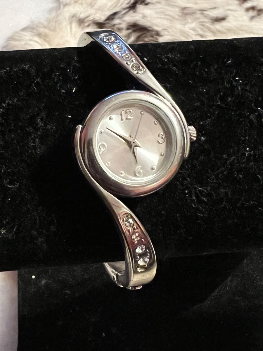 Silver-Tone Cuff Watch with Rhinestone Embellishments - Women's Fashion Watch New Battery