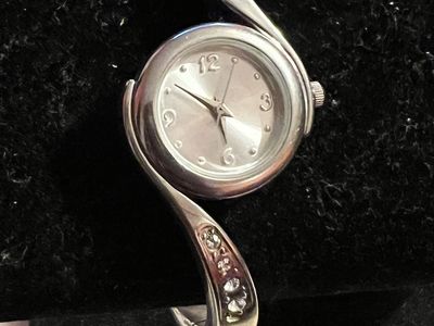 Silver-Tone Cuff Watch with Rhinestone Embellishments - Women's Fashion Watch New Battery