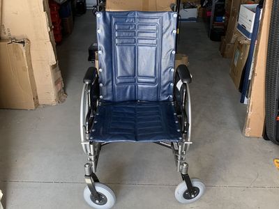 Invacare Tracer SX5 Wheelchair w/ Reclining Back – Like New