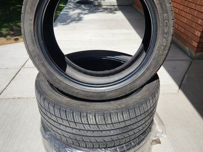 Kumho Ecsta pa51 215/45 ZR18 93W