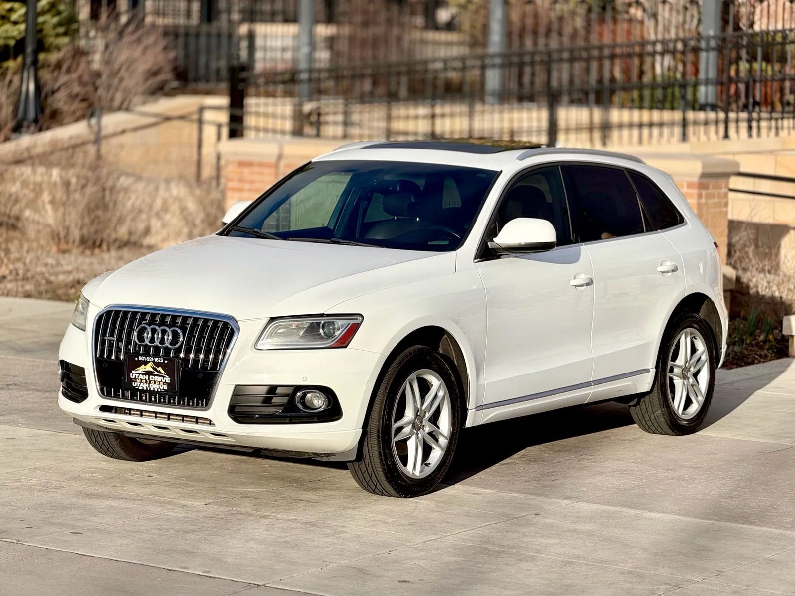 2014 AUDI Q5 2.0T quattro Premium Plus