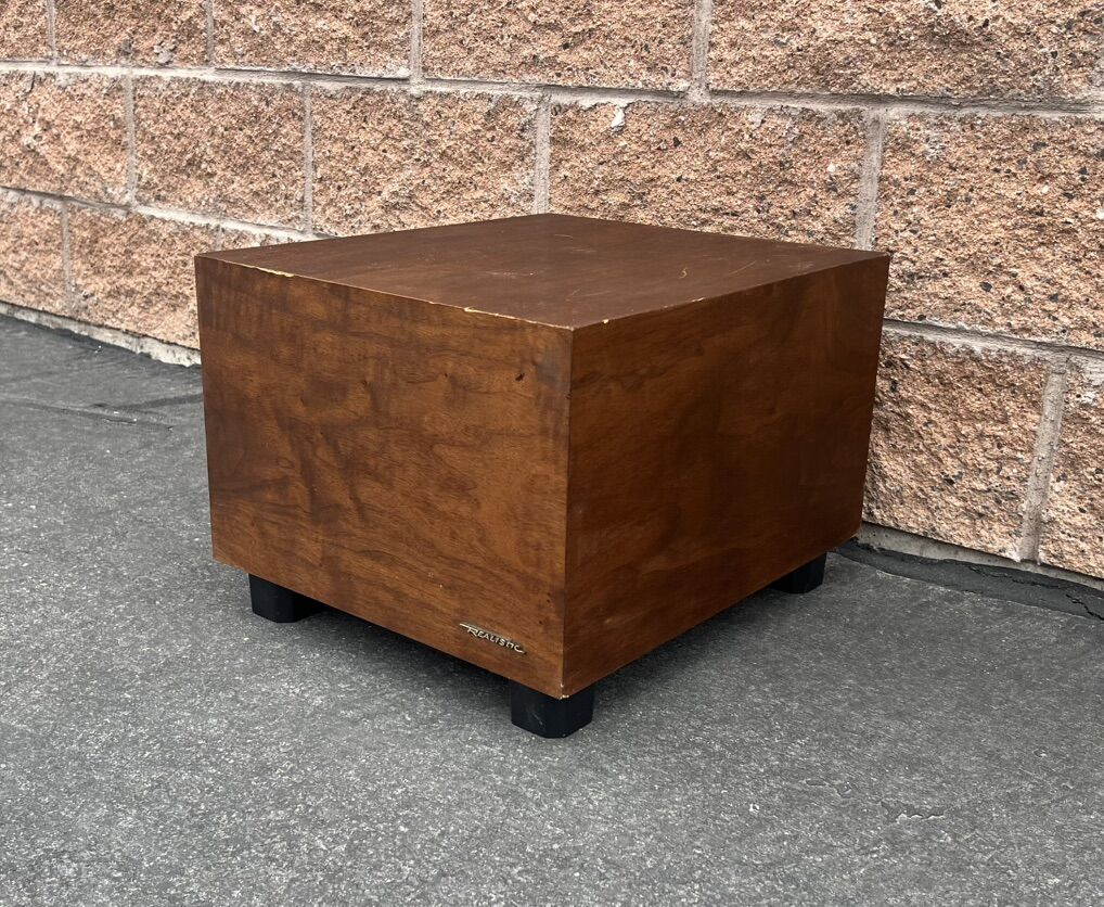 Realistic Vintage Subwoofer Wood Cabinet PROJECT