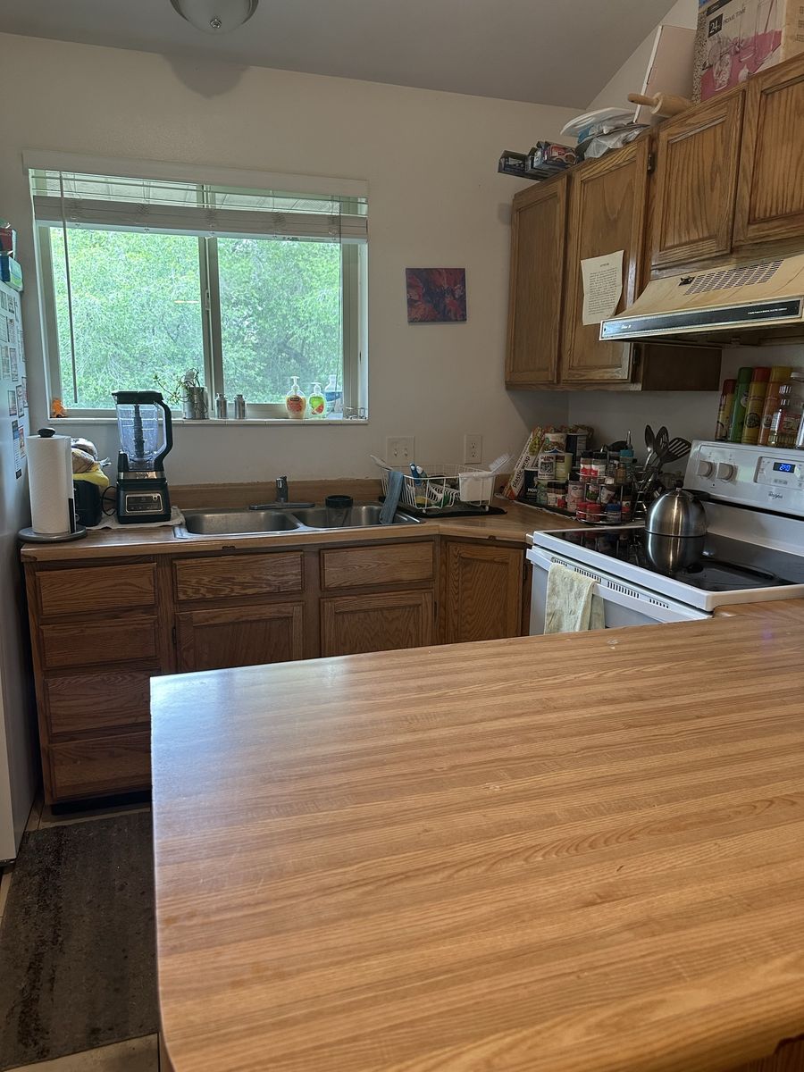 Main image 6