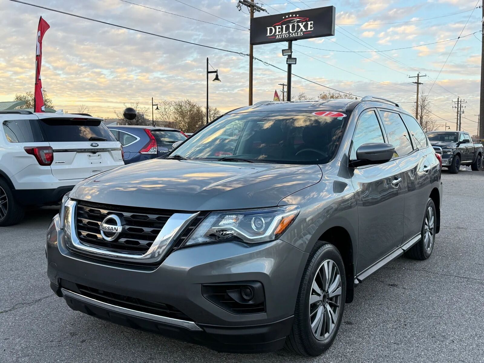 2017 Nissan Pathfinder S