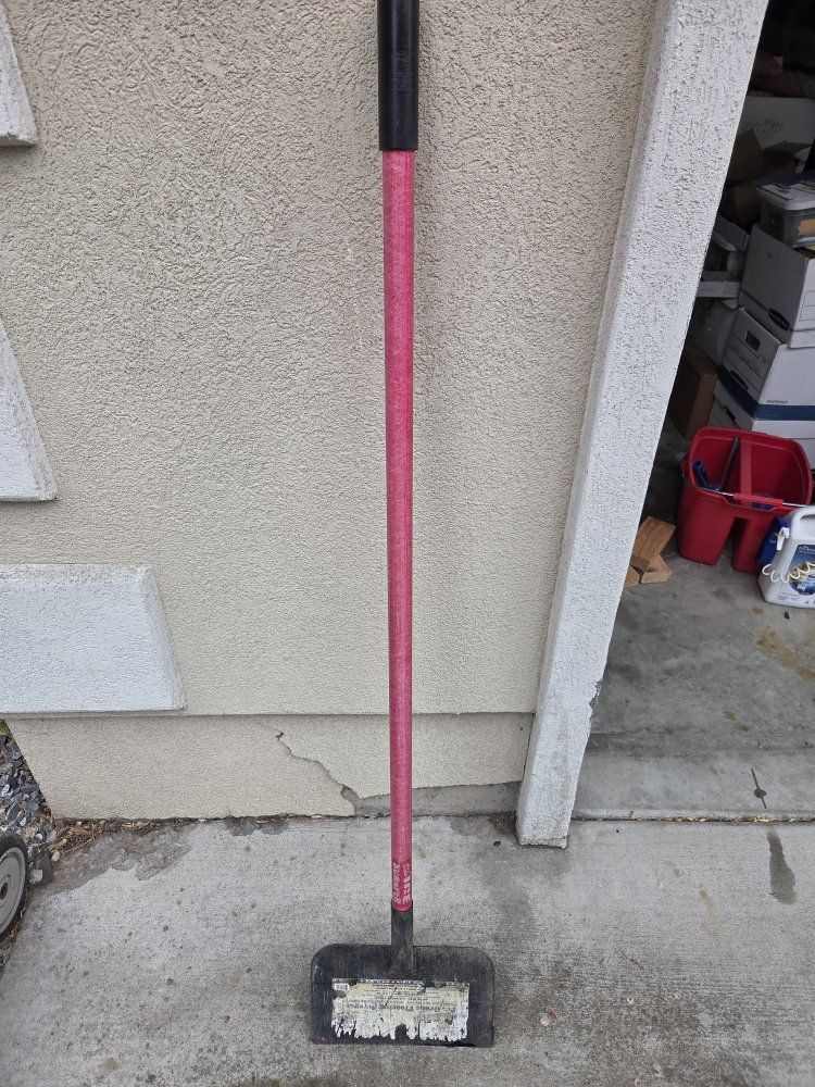 Heavy-Duty Roof Tear-Off Shovel/Scraper Tool with Long Pink Handle - Used