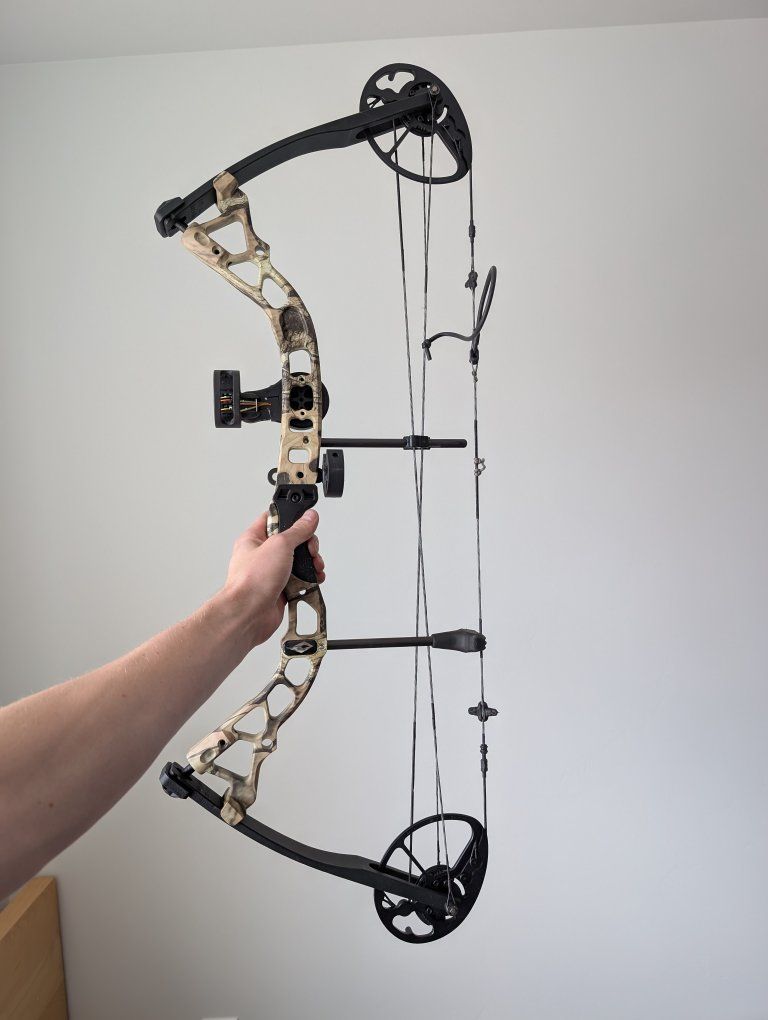 Cabela's Apex Gear Compound Bow, Octane Quiver, Cabela's Release - Archery Package