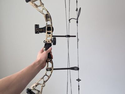 Cabela's Apex Gear Compound Bow, Octane Quiver, Cabela's Release - Archery Package