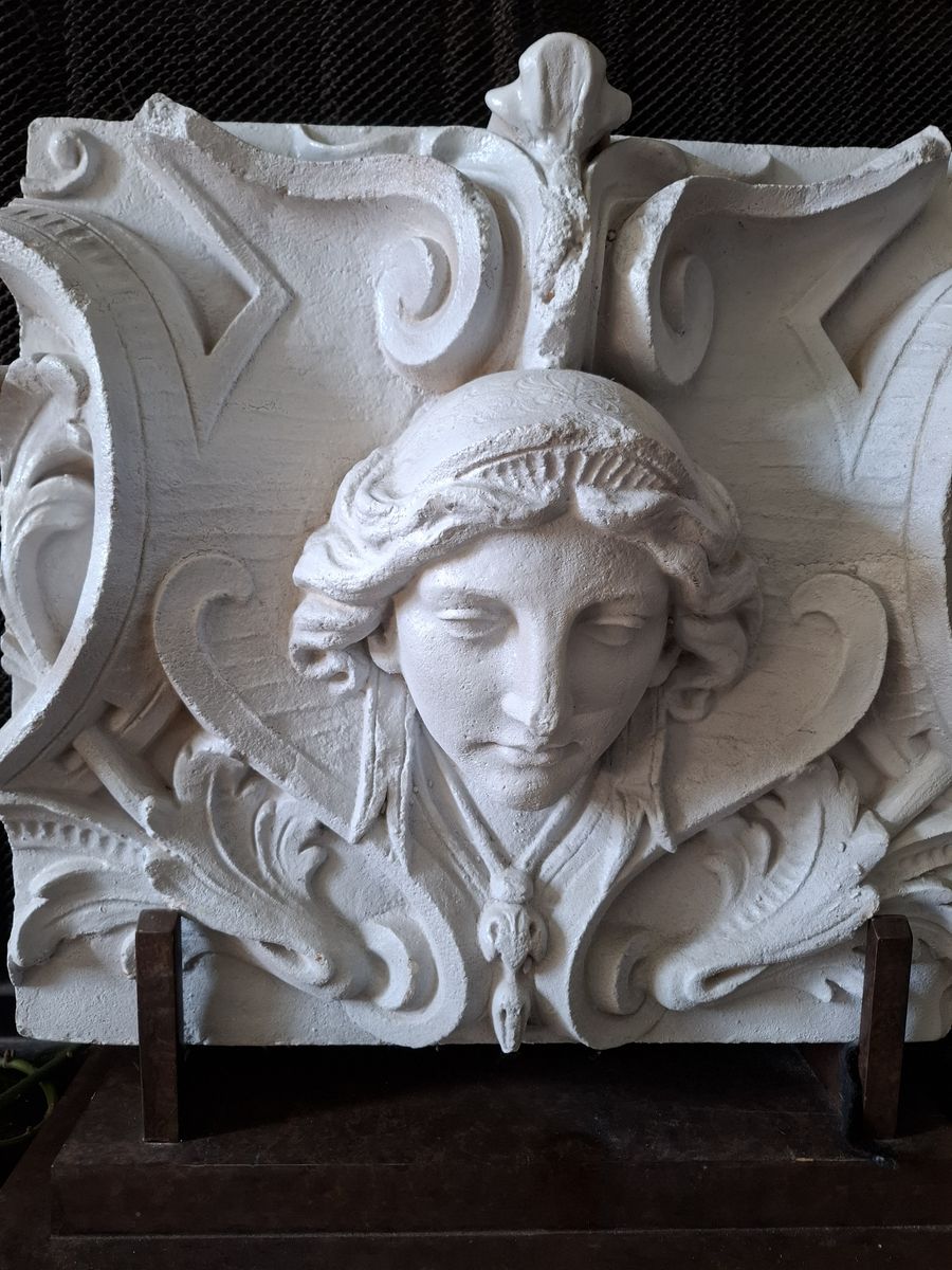 Beautiful Art Nouveau cast iron Frieze 