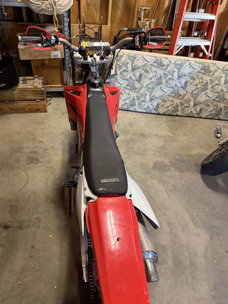 2002 Honda CRF450R Dirt Bike - Red/White, ProTaper Handlebars