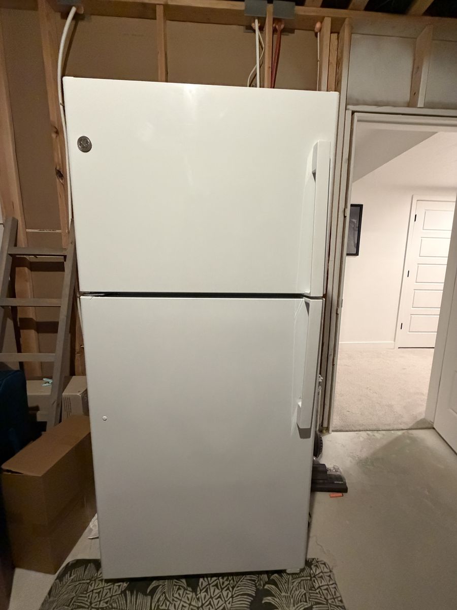 GE Garage Ready Refrigerator