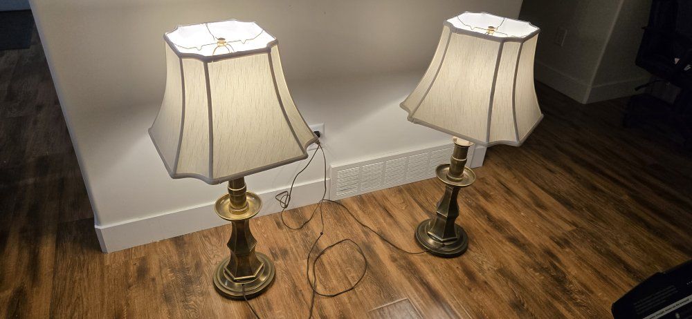 These are a pair of vintage Stiffel brass table la