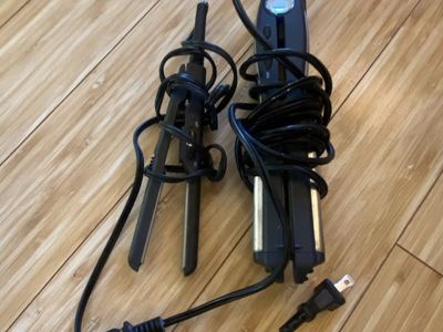 Infinity Conair hair straightener with mini