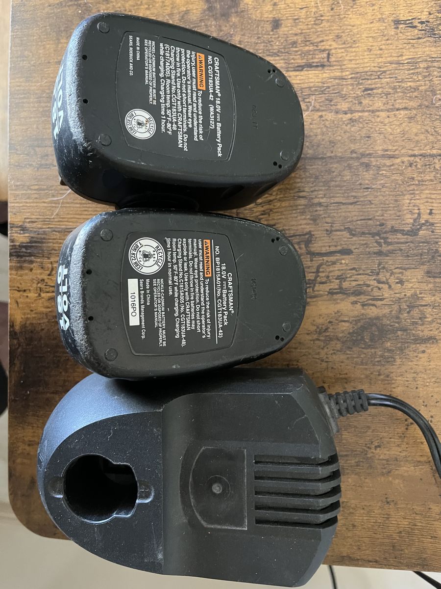 Craftsman 18.0V C3 130279005 NiCad Battery Pack & Charger (2 Batteries)