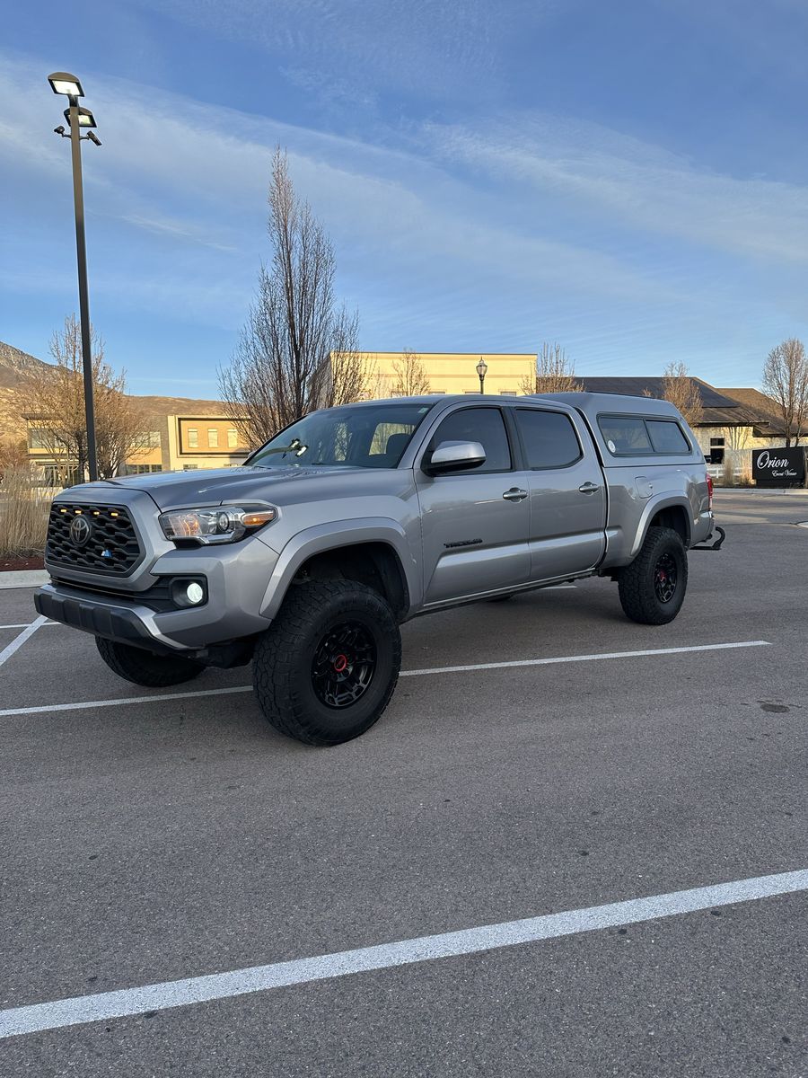 2017 Toyota Tacoma SR5