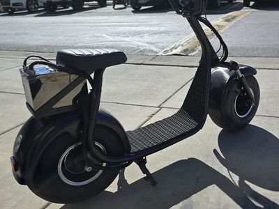 Fat Tire E-Scooter-Like New-50 Miles btwn charge.