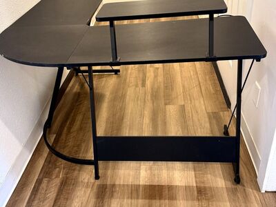 L-Shaped Gaming Desk — Monitor Stand + Accessories Includedv