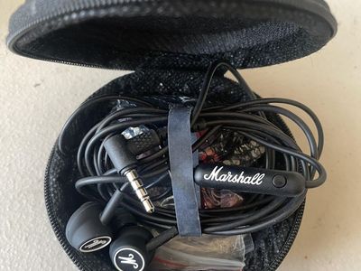 Marshall Mode EQ In-Ear Headphones with Microphone & Remote - Black