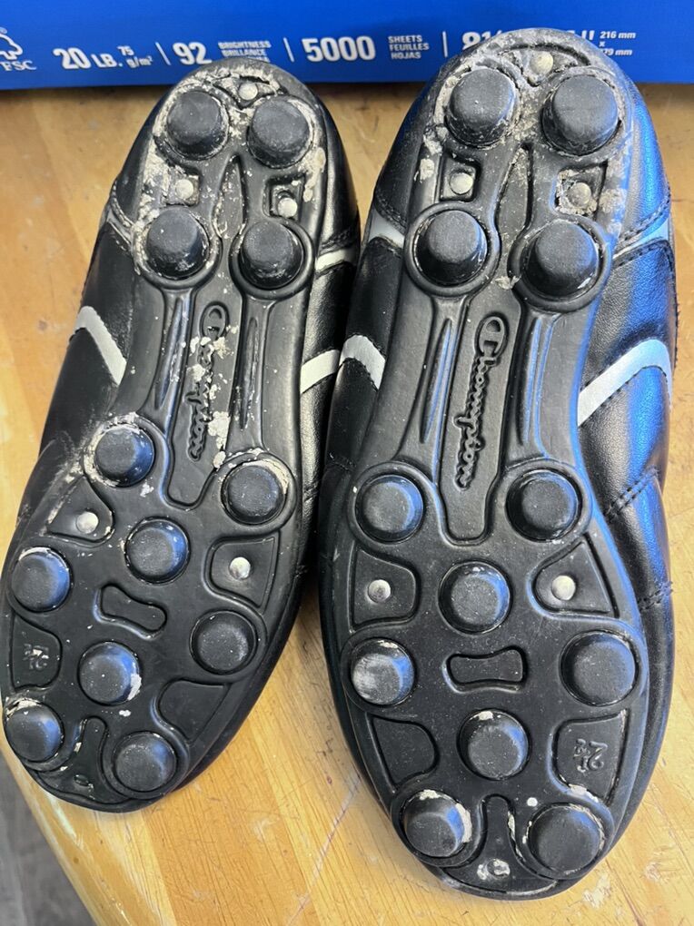 Cleats Champion BrandSize 2.5