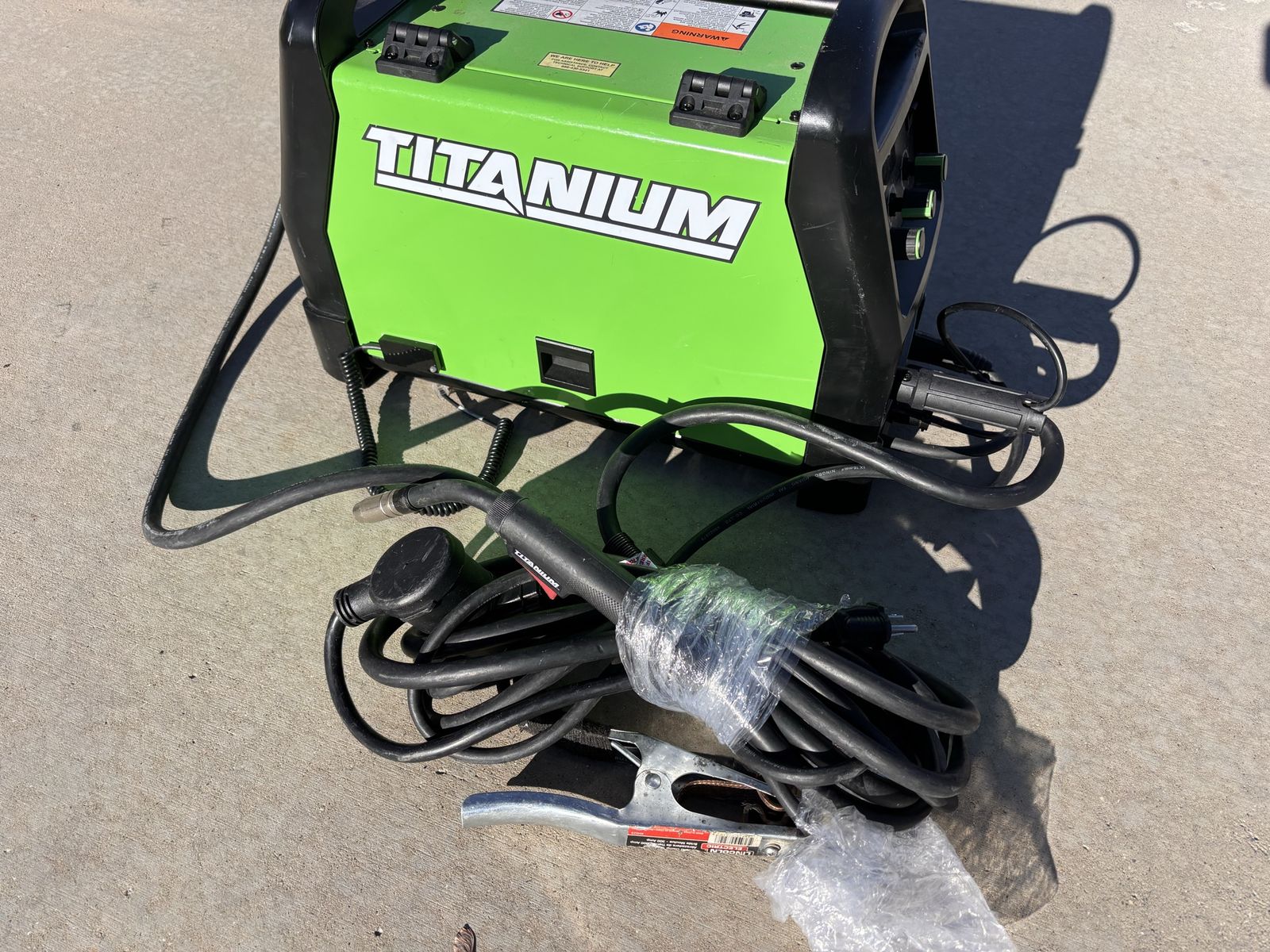 Titanium Mig 170 Professional Welder Like New