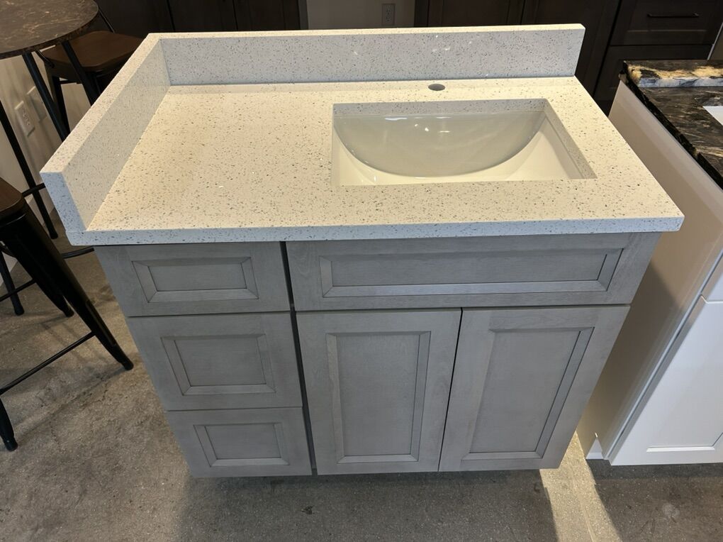 36 Inch Plywood Vanity Quartz Top Drawers Left