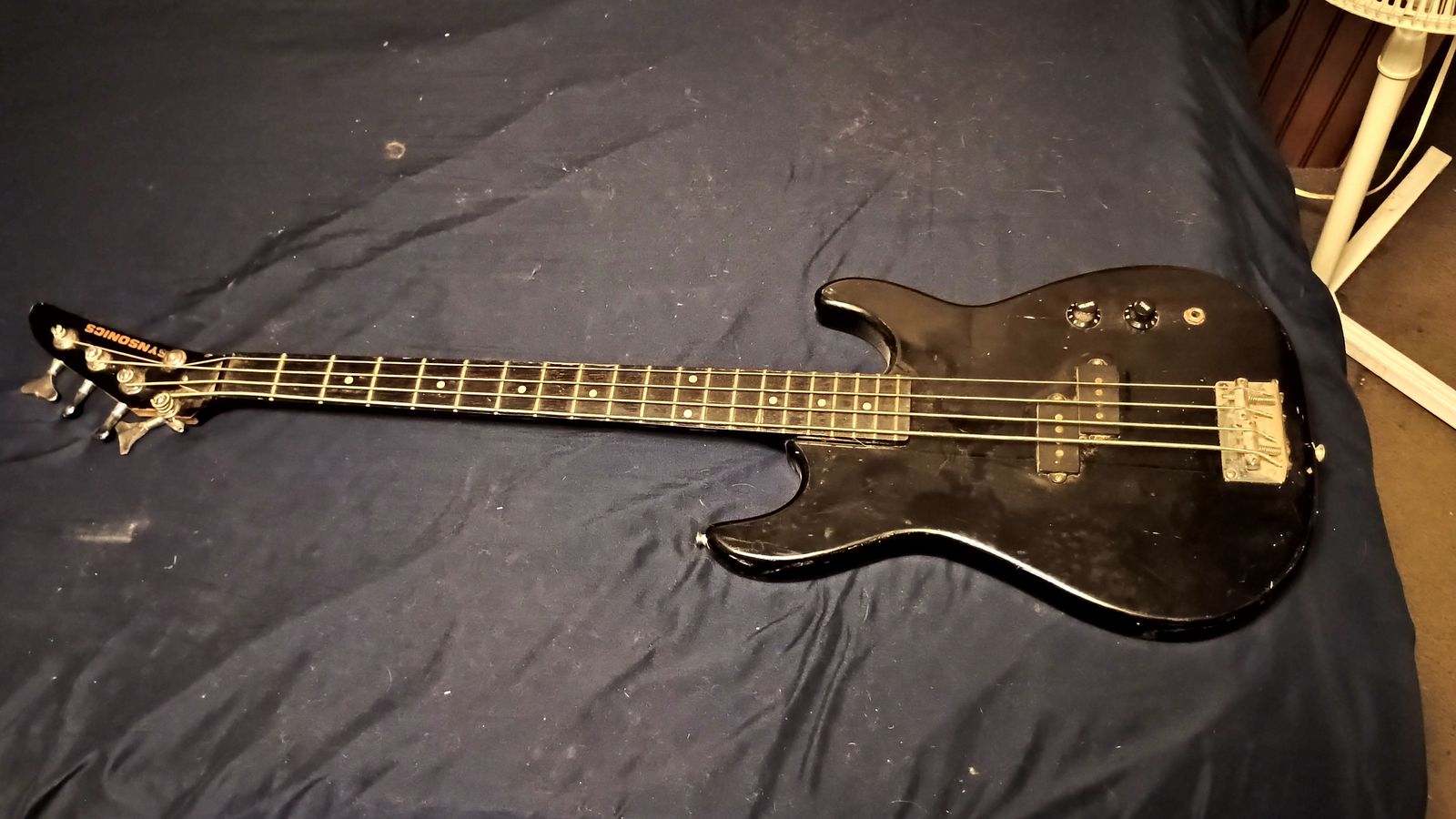 Vintage Synsonics Bass Electric 40" Guitar NEEDS REPAIR