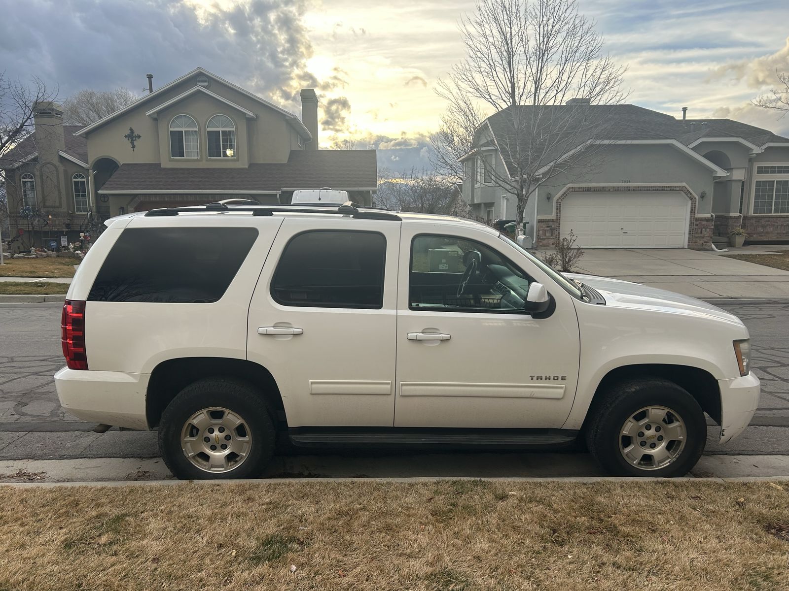 2012 CHEVROLET TAHOE LS