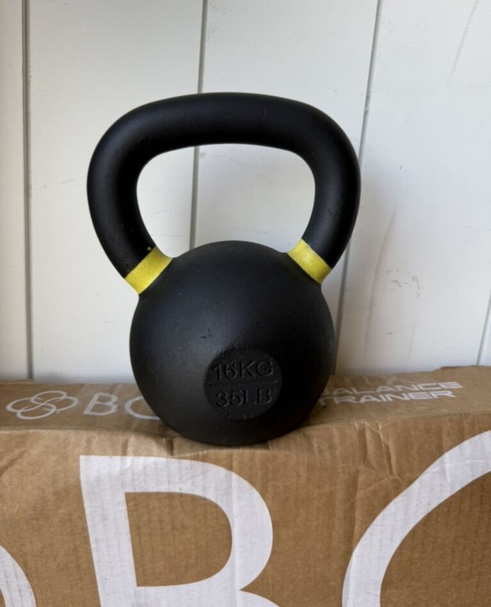 New 35 Pound Kettlebell 16KG