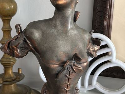 Vintage A.W. Wilson Patina Bronze Finish Victorian Lady Bust Statue Figurine Sculpture