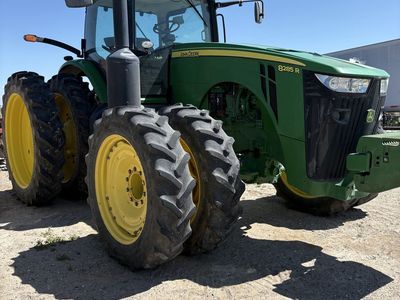 John Deere 8285R