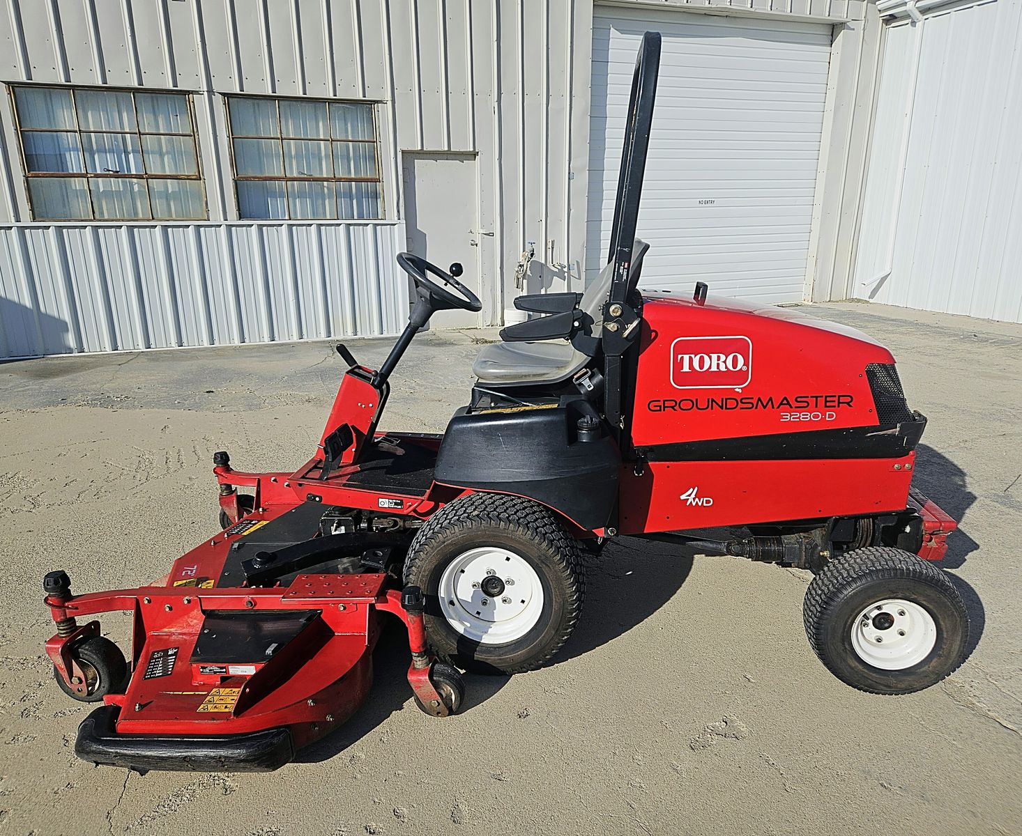 2017 Toro Groundsmaster 3280D 4WD Commercial Diesel Lawn Mower (72")