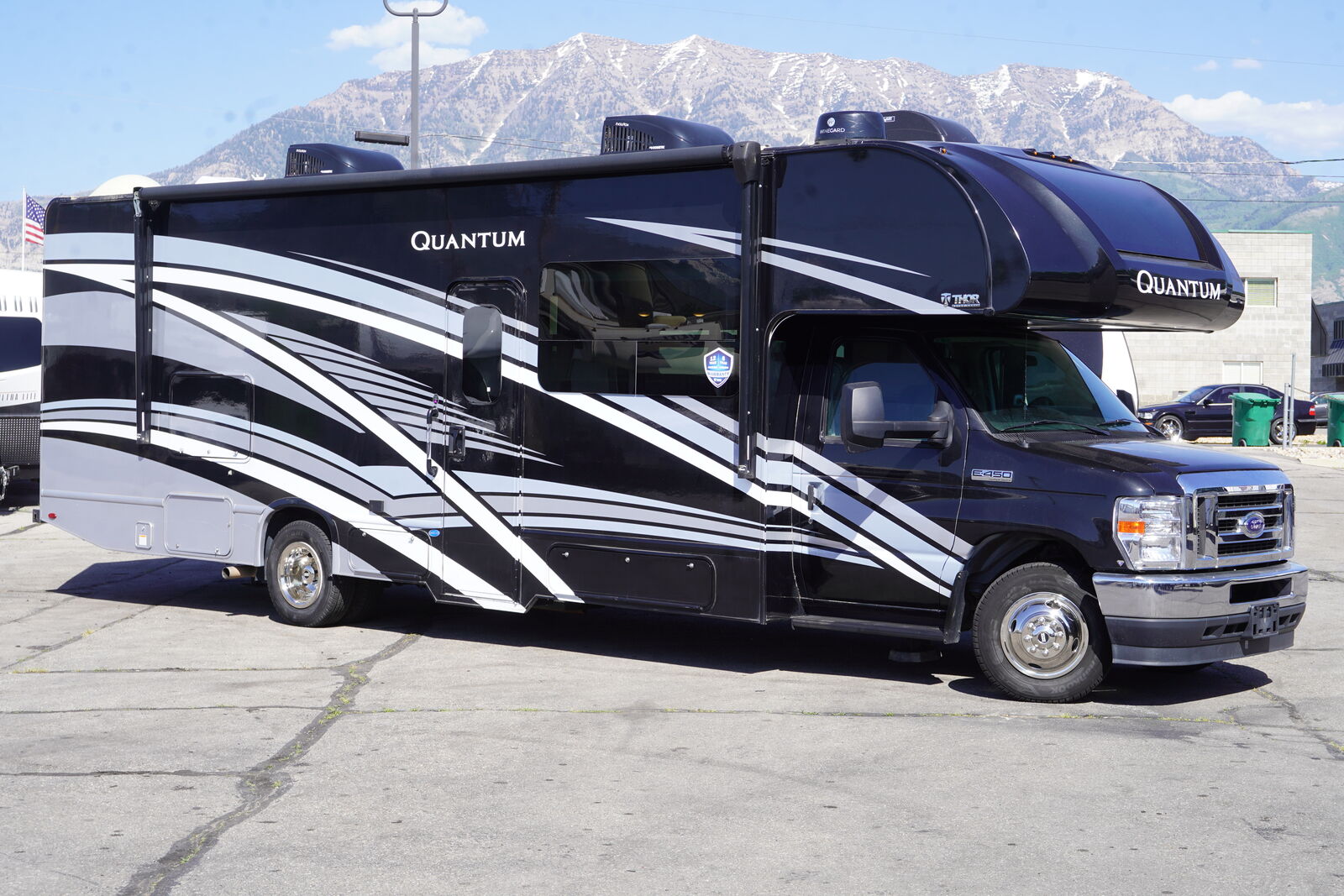 2023 Thor Quantum KW29