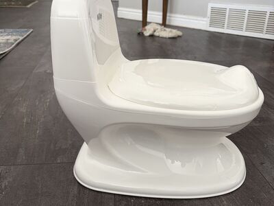 Nuby Child's toilet