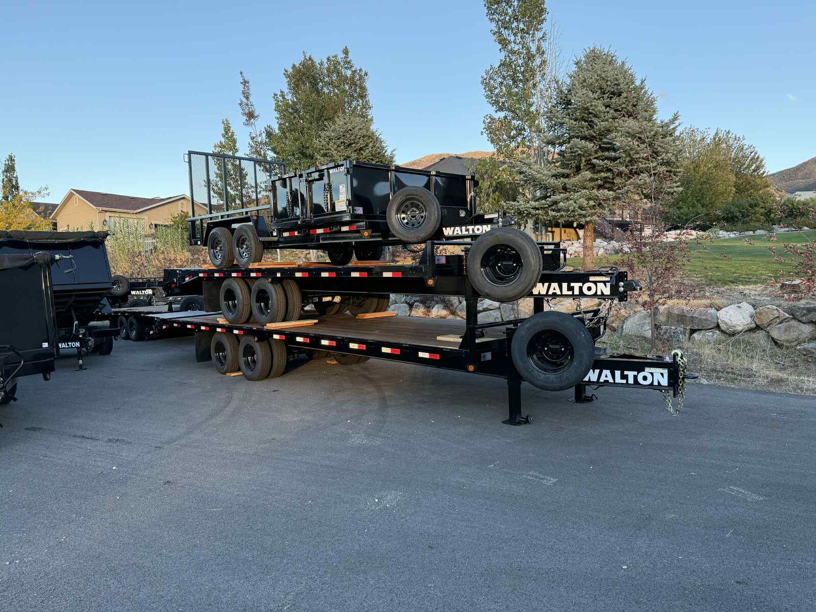 End of year Clearance Sale!! New Walton dually 24 or 26 ft 24k 23900 gvw goose neck or Pintle Ring flatbed trailer tandem dully