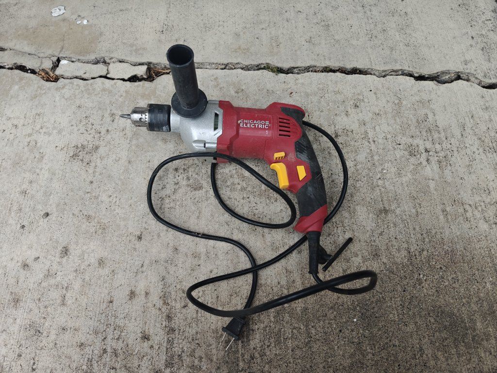 Chicago Electric 1/2" Heavy Duty Corded Drill 0-1200 RPM with Chuck Key