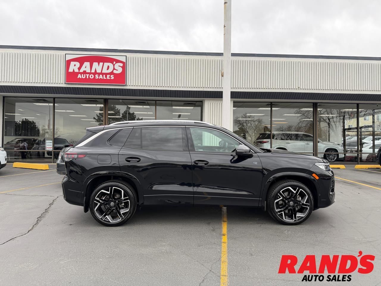 2025 Volkswagen Tiguan SEL R-Line 4Motion