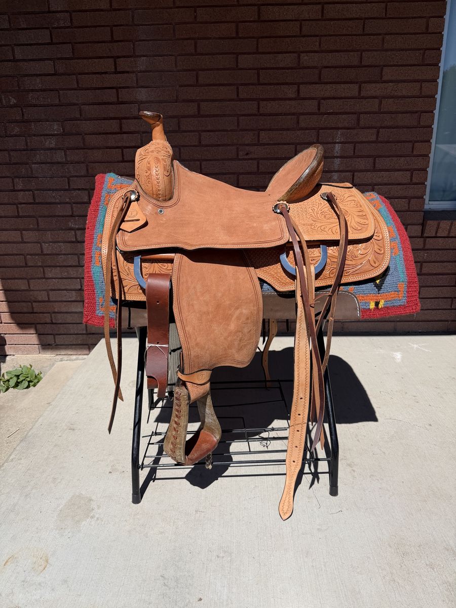 16" Circle T Rancher