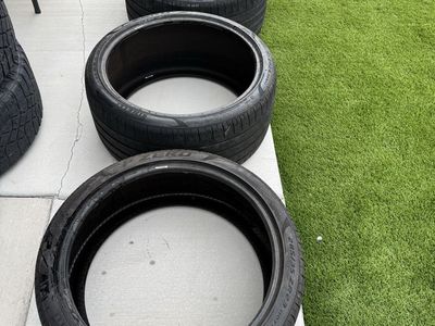 Set of 4 Used Pirelli P Zero Tires 285/35 Z R23 325/30 Z R23