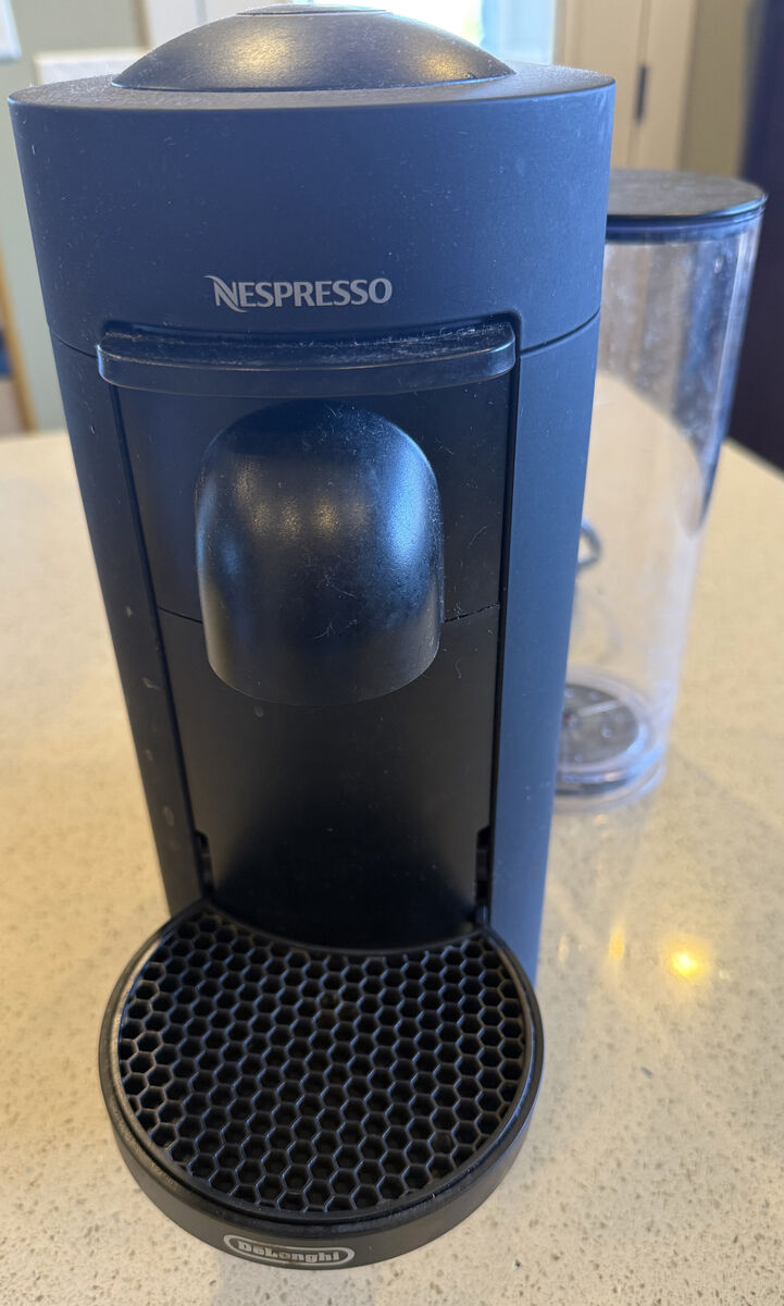 De'Longhi Nespresso Vertuo Plus Coffee and Espresso Maker