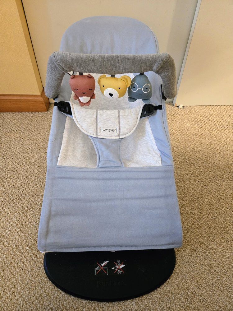 BabyBjörn Bouncer Balance Soft + Bouncer Toy/Blue